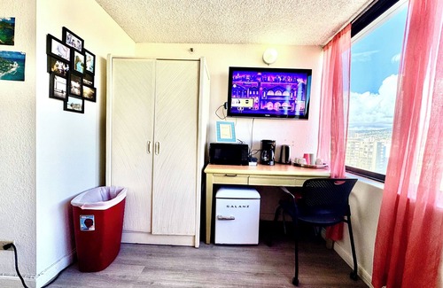 Waikiki Apartment | Waikiki Compact Family Room 10Guests /2 Studio/2Full bathroom