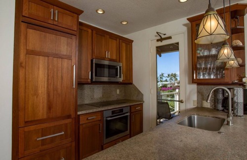 Wailea Condo | Wailea Grand Champions 84 - 3 Bedroom Golf Course & Partial Ocean View Condo