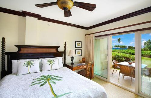 Wailua Apartment | Waipouli Beach Resort Exquisite Ocean Front Condo in Oceanfront H Building Sleeps 8 AC Pool