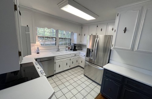 Milledgeville House | Wake n’ Lake