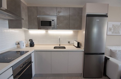 Patalavaca Apartment | Wake up to Gorgeous Ocean Views from this Chic Apartment