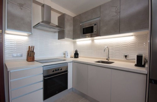 Patalavaca Apartment | Wake up to Gorgeous Ocean Views from this Chic Apartment