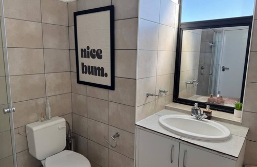 Edenvale Apartment | Wake Up to Gorgeous Views in a Spacious Getaway-Edenvale