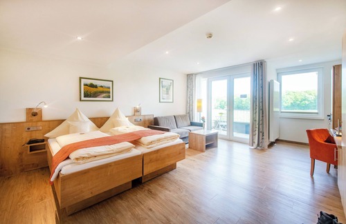 Lahr Hotel | Waldesblick Hotel & Ferienwohnungen