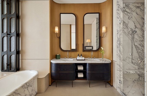 Pudong Hotel | Waldorf Astoria Shanghai Qiantan