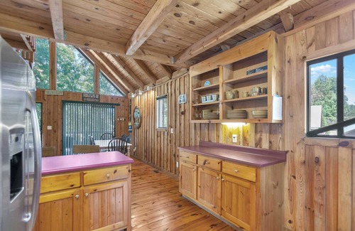 Six Mile House | Walhalla Hwy Chalet S