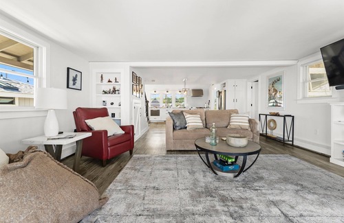 Scituate House | Walk on beach! Amazing views at Turner Tide!