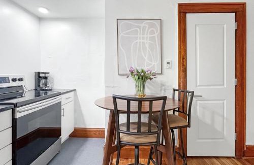 Downtown Des Moines Apartment | Walk To 3 Breweries! 1 Bed Apartment