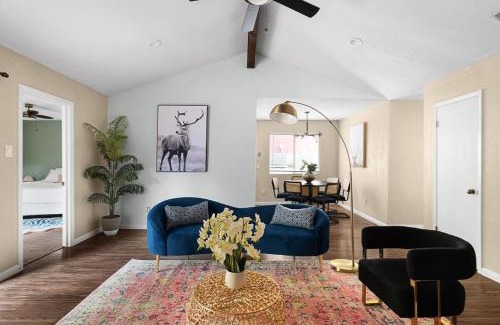 Barton Hills House | Walk to BartonSwim, Eat at SoCO Sleeps 8