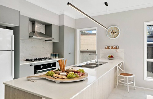 Umina Beach House | Walk to beach+ cafes