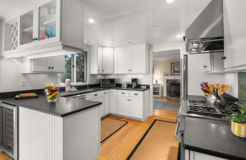 South Chatham House | Walk to Beach Private Patio and Backyard