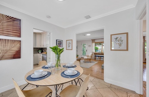 Lauderdale Beach House | Walk to beach/two cottages/swimming pool/hot tub/Surf and Sand/RESlDENCES