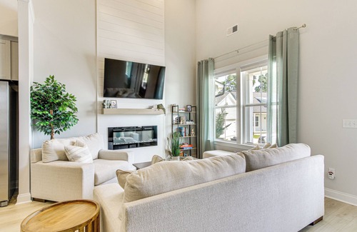 Greenwood House | Walk to Boat Ramp: Lake Greenwood Getaway!