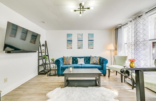 Albany Apartment | Walk to Downtown Albany Ten Broeck Triangle Apt!