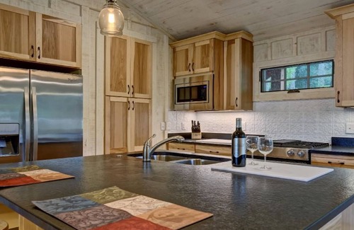 Cashiers Cottage | Walk to Everything from this Newly Renovated 2BR Cottage in Cashiers NC