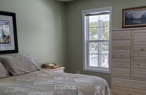 Crawford Bay House | Walk to kokanee springs golf...short drive to kootenay lake