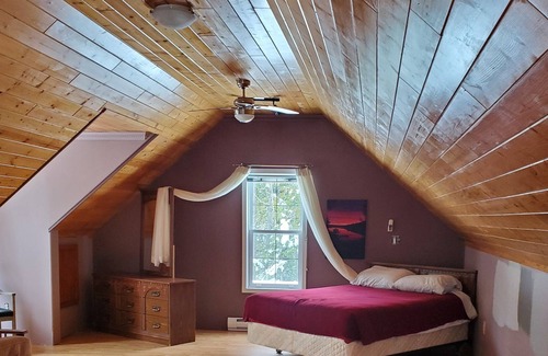 Crawford Bay House | Walk to kokanee springs golf...short drive to kootenay lake