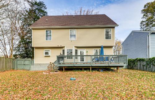 Cape Saint Claire House | Walk to Lake and Boat Ramp Central Gem in Annapolis