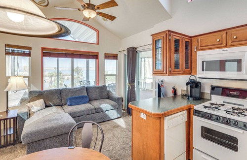 Lake Havasu City Cabin | Walk to London Bridge Beach: Lake Havasu Cabin!
