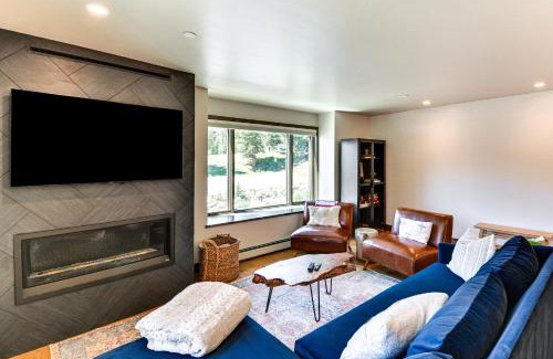 Four O'Clock Apartment | Walk to Main St Ski-InandSki-Out Breckenridge Condo