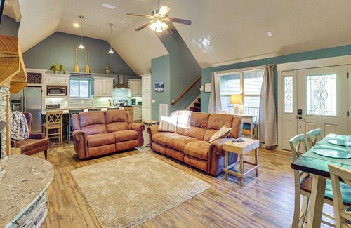 Smithville House | Walk to Marina: Center Hill Lake Home w/Hot Tub