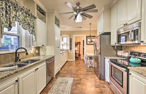 Wichita Falls Cottage | Walk to Midwestern State: Wichita Falls Cottage!