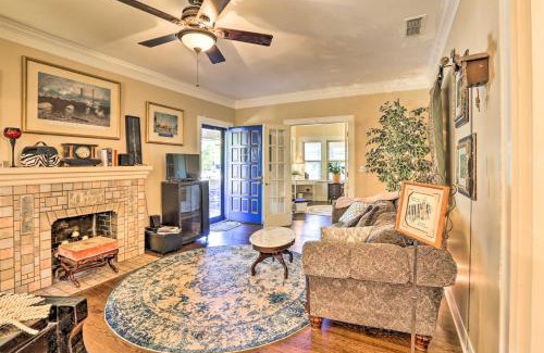 Wichita Falls House | Walk to Midwestern State Wichita Falls Cottage!