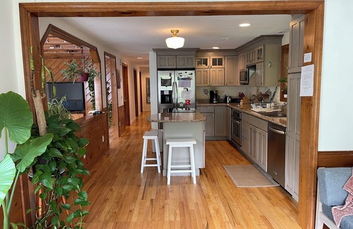 Biddeford House | Walk to the beach! Luxuriate in an outdoor sauna