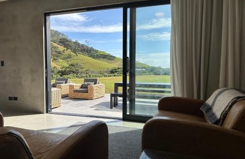 Mangawhai Heads House | Walk to the Beach - Mangawhai