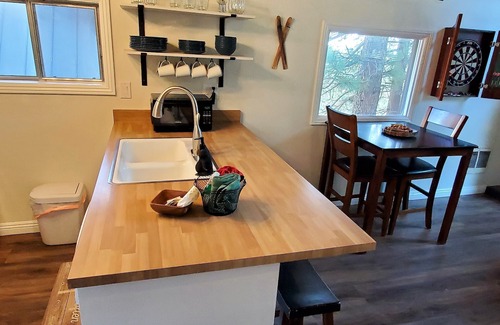 Mammoth Lakes Condo | WALK TO VILLAGE! UPDATED STUDIO+LOFT, 2 BATH, STUNNING VIEWS!