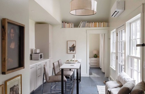 Williamstown House | Walk to Williams * Steam Sauna * Ritz-Carlton Bed