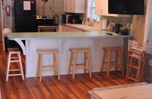 New Braunfels House | Walk to Wurstfest/Relaxing Beach Themed House Right Next to Schlitterbahn