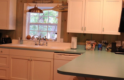 New Braunfels House | Walk to Wurstfest/Relaxing Beach Themed House Right Next to Schlitterbahn