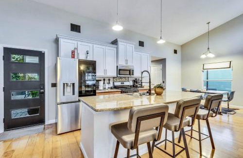 Govalle House | Walkable East Austin Oasis with Jacuzzi and Golf