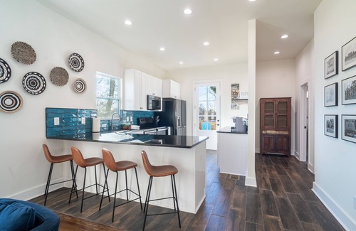 East Lake House | Walkable Luxury In East Lake