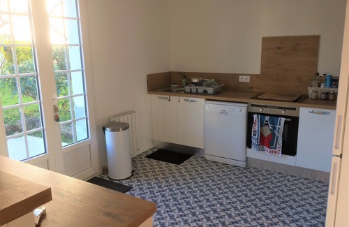 Saint-Cast-le-Guildo House | Walking distance to the sea - house with enclosed garden - sleeps 8 - Saint-Cast-le-Guildo(22)