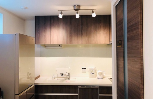 Taisho-ku House | Walking distance from Kyocera Dome! Good access to Umeda, USJ, Namba, Shinsaibashi. 6 people + free parking. Bathroom TV, dishwasher, washing machine, dryer, bidet, air conditioner, TV, tableware, etc!