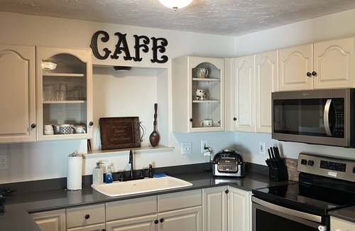 High Springs House | Walking distance to Brewery and Restaurants ⭐️⭐️⭐️⭐️⭐️