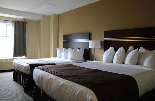 Rocky Mountain House Hotel | Walking Eagle Inn & Lodge