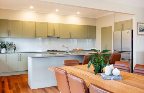 Mollymook House | Wallace Waves