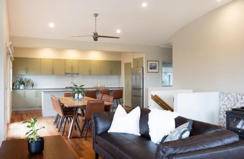 Mollymook House | Wallace Waves