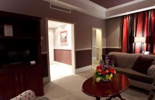 Secunda Hotel | Walmont at Graceland