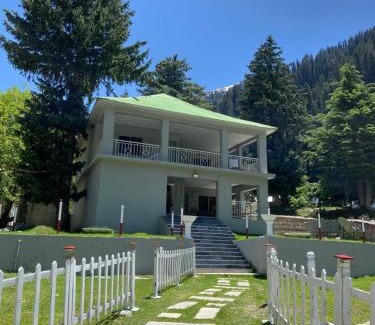 Kohistan House | Walnut Cottage