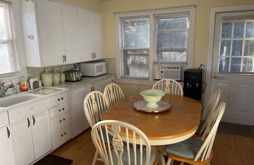 Walton House | Walton Vintage House