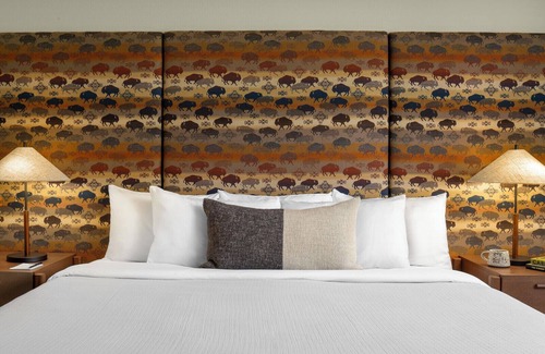 Bozeman Hotel | Wandering Buffalo