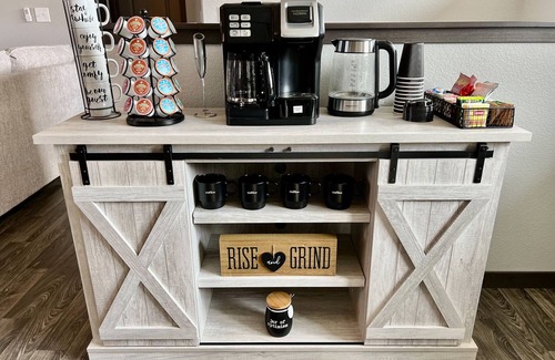 Rapid City House | Wanderlust Villa ⭐️ Excellent Location ⭐️ Movie Room