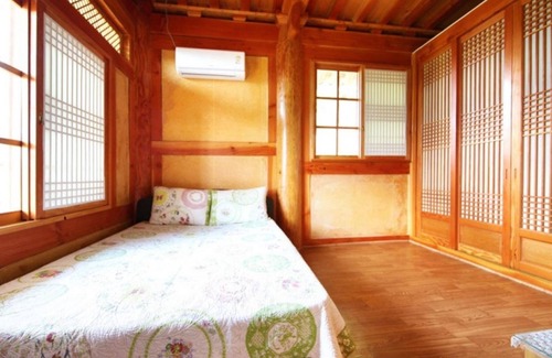 Nambanggye House | Wando Hanok Pension