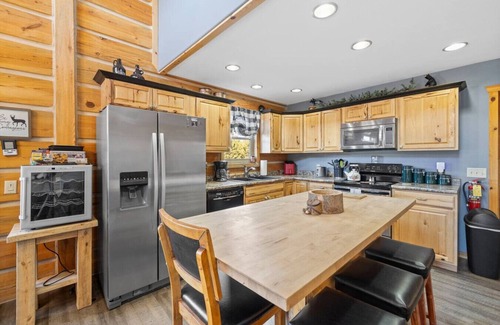 Custer Apartment | Wapiti Trail Retreat