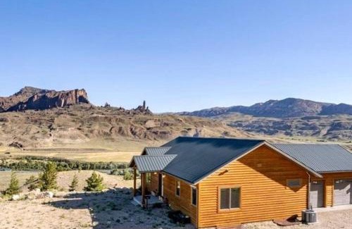 Cody House | Wapiti Valley Magic, East Yellowstone