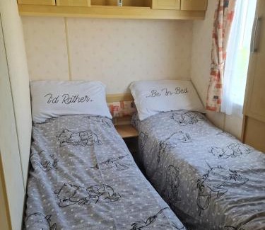 Sheerness Resort | Warden spring